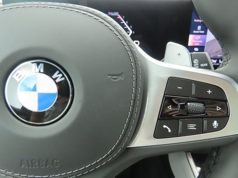 Used 2026 BMW X5 sDrive40i w/ M Sport Package RWD image 13