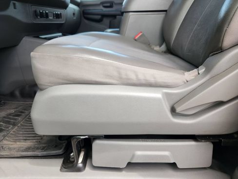 Used 2020 Nissan NV 2500 SV RWD image 15