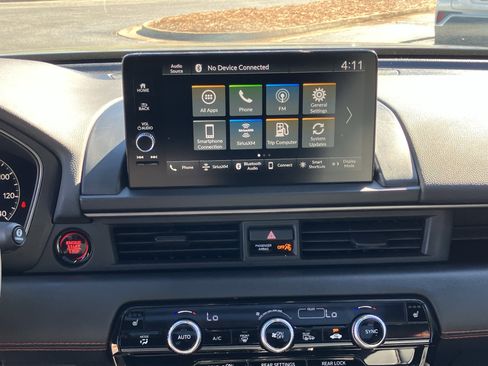 Used 2024 Honda Pilot TrailSport image 26