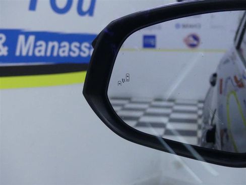 Used 2019 Toyota Highlander Plus image 27