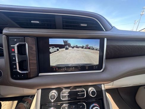 Used 2024 GMC Yukon Denali w/ Denali Reserve Package AWD/4WD image 29
