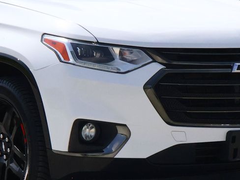 Used 2018 Chevrolet Traverse Premier w/ Redline Edition FWD image 7