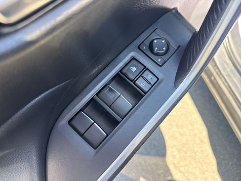 Used 2021 Toyota RAV4 XLE Premium AWD/4WD image 24