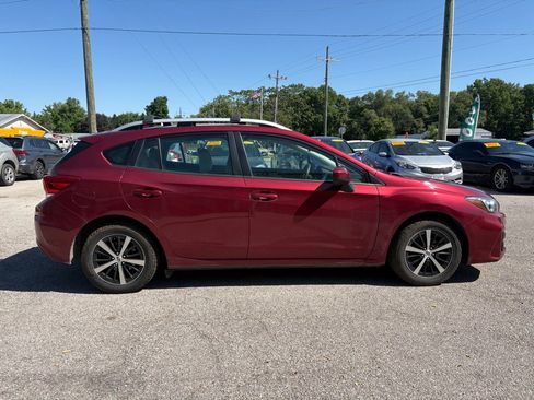 Used 2019 Subaru Impreza 2.0i Premium AWD/4WD image 3