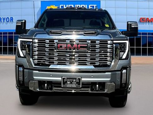 Used 2024 GMC Sierra 3500 Denali w/ Denali Reserve Package AWD/4WD image 2