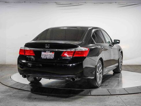 Used 2013 Honda Accord Sport image 4