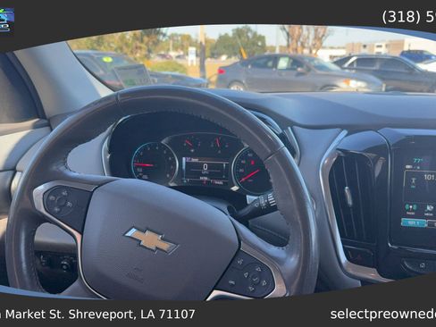 Used 2019 Chevrolet Traverse LT image 11