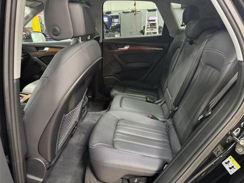 Certified 2023 Audi Q5 2.0T Premium Plus w/ Premium Plus Package AWD/4WD image 18