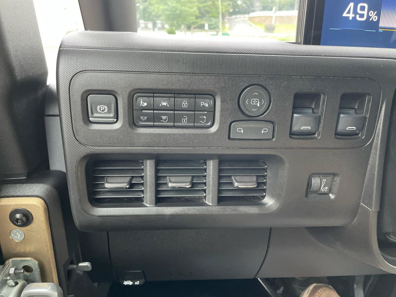 Used 2024 Chevrolet Brightdrop 600 w/ Commercial Equipment Package AWD/4WD image 18