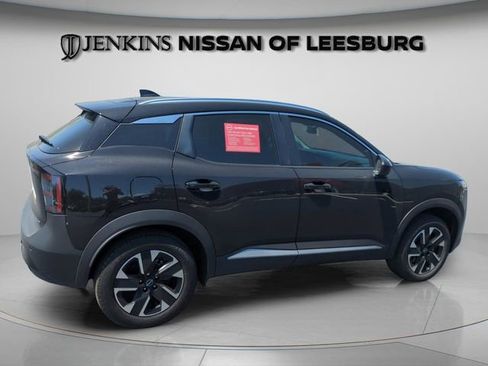 Certified 2025 Nissan Kicks SV w/ SV Premium Package AWD/4WD image 5