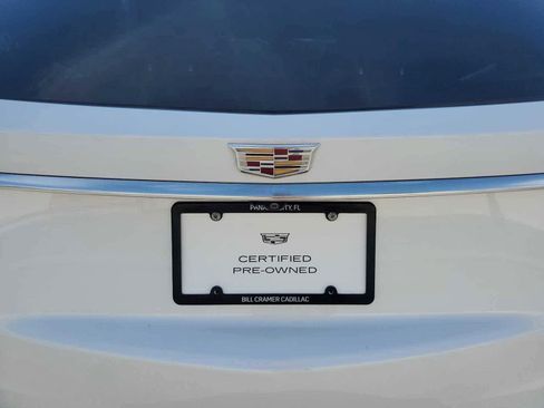 Used 2023 Cadillac XT6 Luxury AWD/4WD image 12