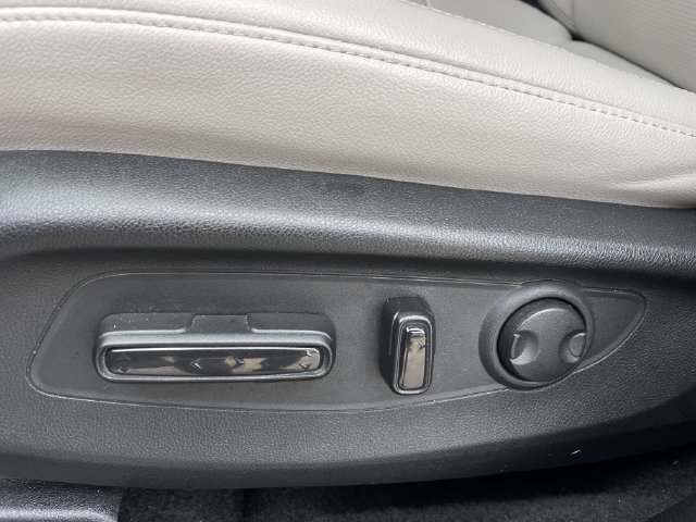 Used 2025 Honda CR-V EX-L image 24