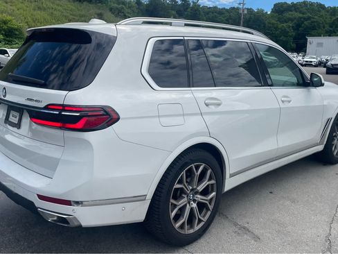 Used 2023 BMW X7 xDrive40i AWD/4WD image 6