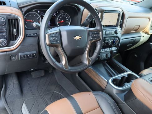 Used 2020 Chevrolet Silverado 3500 High Country image 10