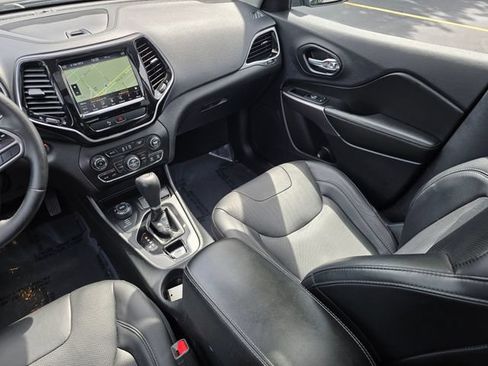 Used 2019 Jeep Cherokee Limited AWD/4WD image 30