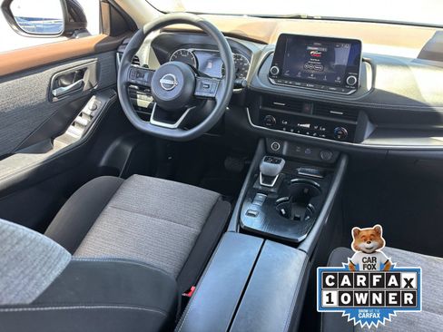Certified 2023 Nissan Rogue SV FWD image 15
