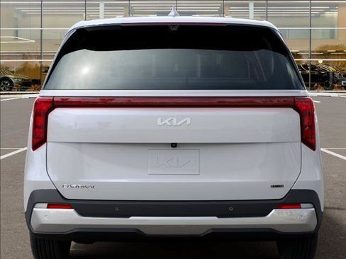 Used 2026 Kia Carnival EX FWD image 13