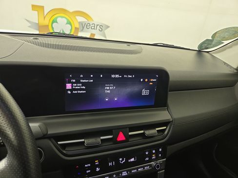 Used 2024 Kia Seltos SX image 19