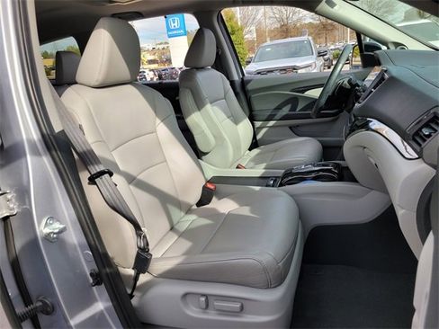 Used 2021 Honda Pilot Touring image 21