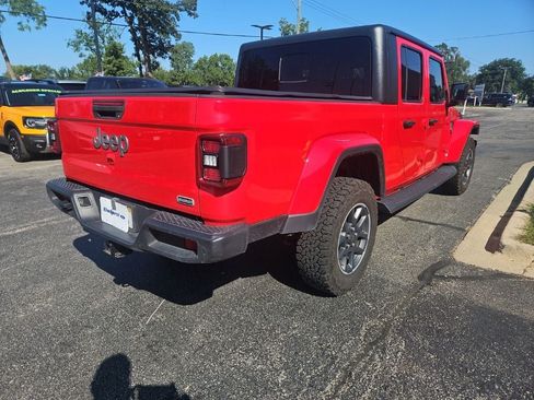 Used 2020 Jeep Gladiator Overland AWD/4WD image 4
