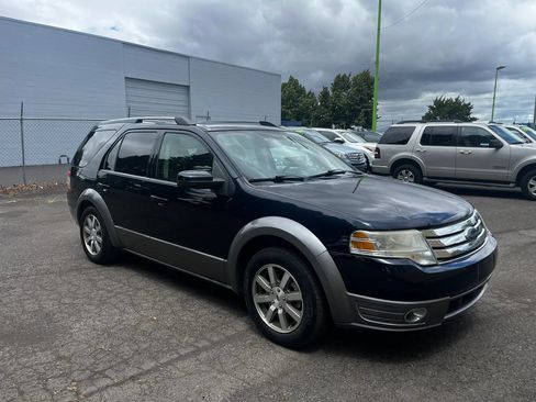 Used 2009 Ford Taurus X SEL FWD image 1