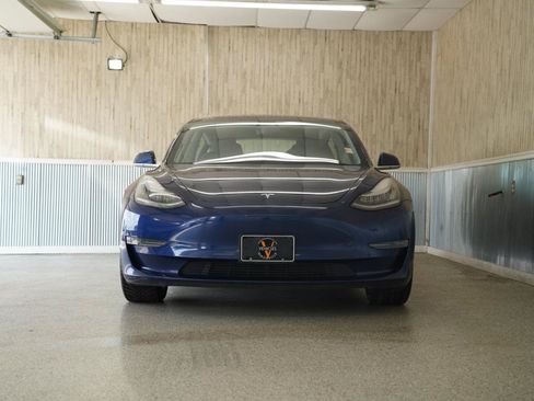 Used 2019 Tesla Model 3 Long Range AWD/4WD image 2