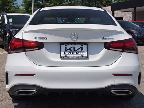 Used 2022 Mercedes-Benz A 220 4MATIC image 11