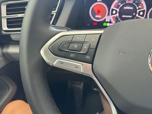 New 2026 Volkswagen Atlas Peak Edition AWD/4WD image 17