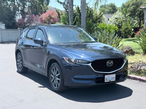 Used 2018 MAZDA CX-5 Touring w/ Preferred Equipment Package FWD image 4