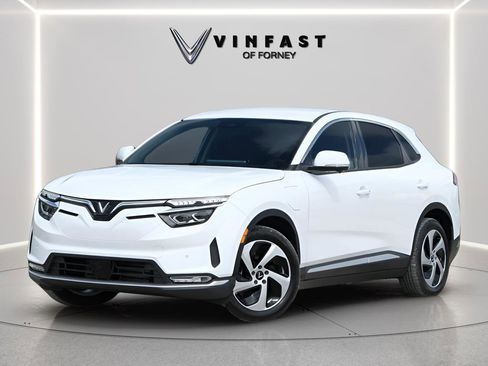 New 2025 VinFast VF 8 Eco AWD/4WD image 1