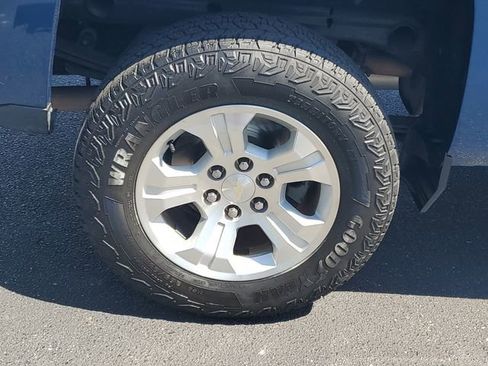 Used 2018 Chevrolet Silverado 1500 LT w/ All Star Edition image 7