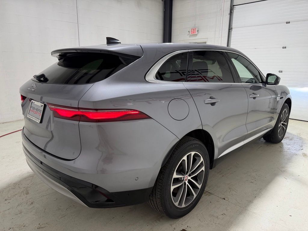 Used 2021 Jaguar F-PACE S AWD/4WD image 9
