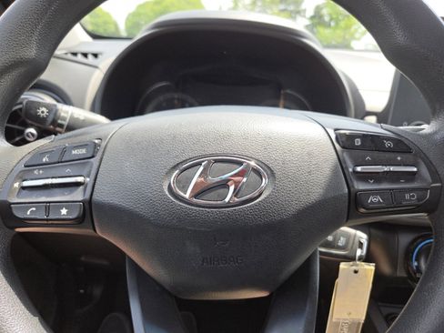 Used 2022 Hyundai Kona SE FWD image 30