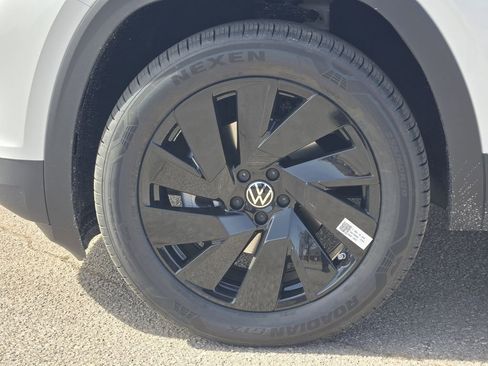 New 2026 Volkswagen Atlas SE AWD/4WD image 10