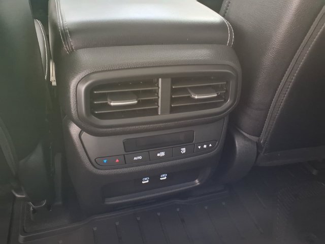 Certified 2026 Honda Pilot Touring image 19