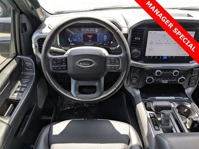 New 2025 Ford F150 Lariat w/ Equipment Group 501A Mid