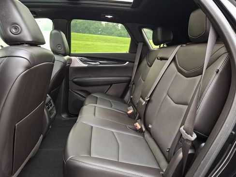 Certified 2023 Cadillac XT5 Premium Luxury AWD/4WD image 12
