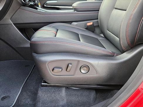 New 2026 Chevrolet Traverse RS image 4