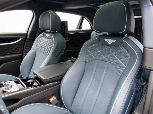 New 2026 Bentley Flying Spur Plug-In Hybrid AWD/4WD image 12