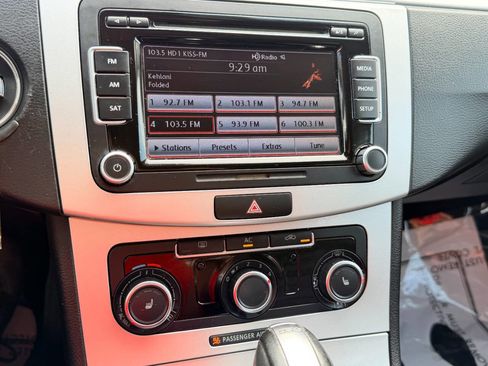 Used 2012 Volkswagen CC R-Line FWD image 38