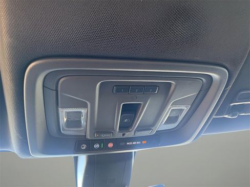 Used 2020 GMC Sierra 3500 SLT w/ SLT Premium Plus Package image 39