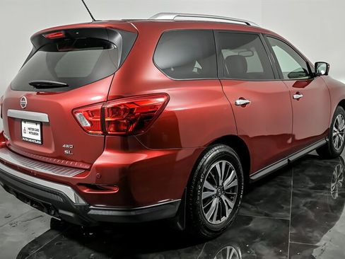 Used 2017 Nissan Pathfinder SL w/ SL Premium Package AWD/4WD image 9