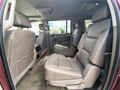 Used 2017 Chevrolet Suburban Premier AWD/4WD image 10