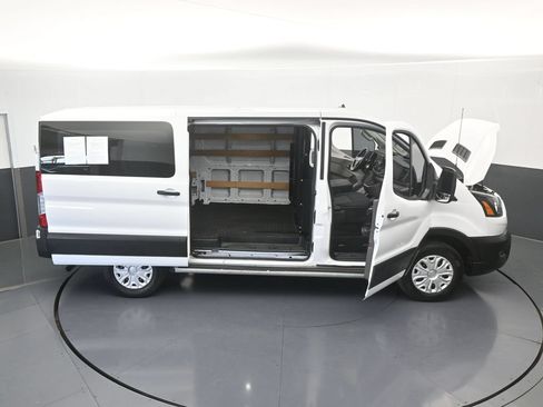 Used 2024 Ford Transit 250 Low Roof w/ Exterior Upgrade Package RWD image 56