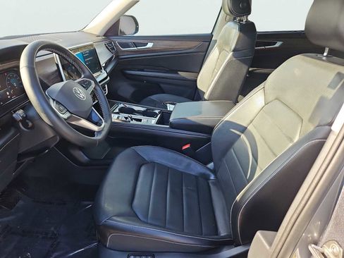 Certified 2024 Volkswagen Atlas SEL image 35