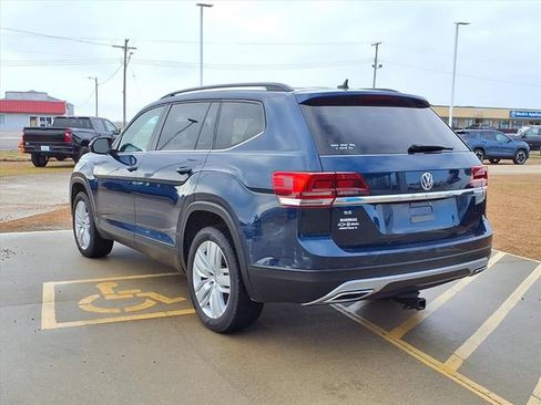 Used 2020 Volkswagen Atlas SE w/ Panoramic Sunroof Package FWD image 3