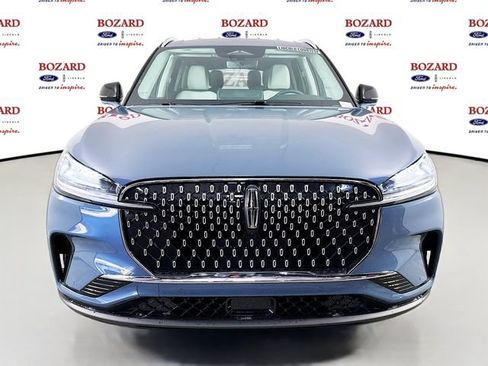 New 2026 Lincoln Aviator 2WD image 2
