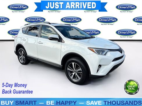 Used 2018 Toyota RAV4 XLE FWD image 1