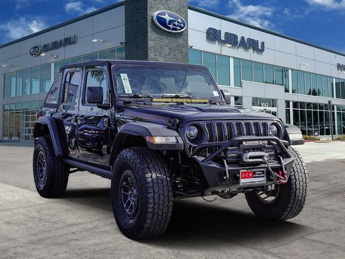 Used 2022 Jeep Wrangler Unlimited Rubicon w/ Xtreme Recon 35" Tire Package image 3