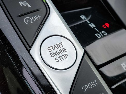 Certified 2023 BMW 330i xDrive Sedan w/ Premium Package image 23